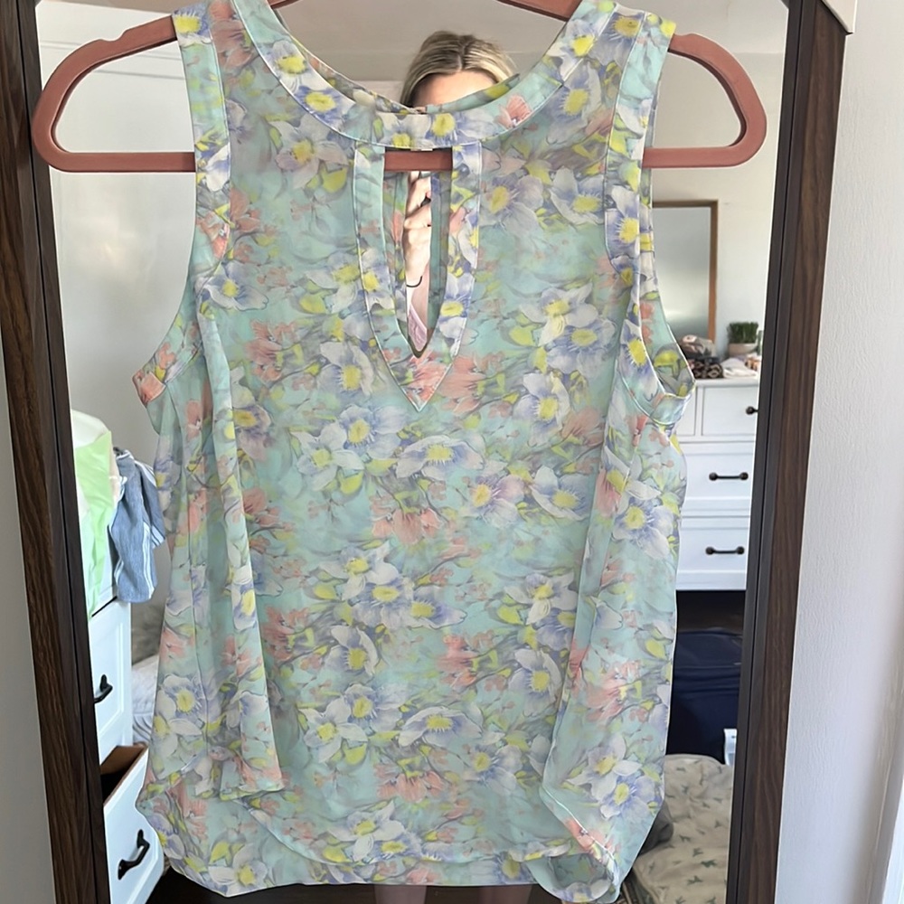 ASTR flowy open back shirt